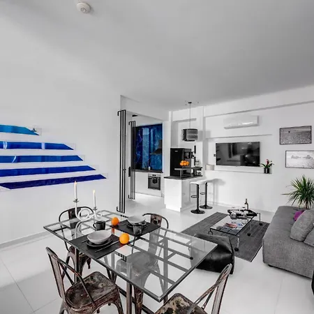 Artrock Experience Loft Gallery Apartment Ermoupoli