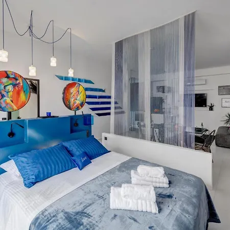 Artrock Experience Loft Gallery 埃尔莫波利斯