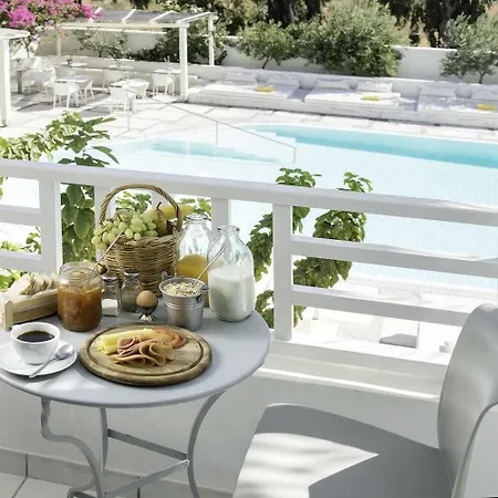 28 3* Santorini Island